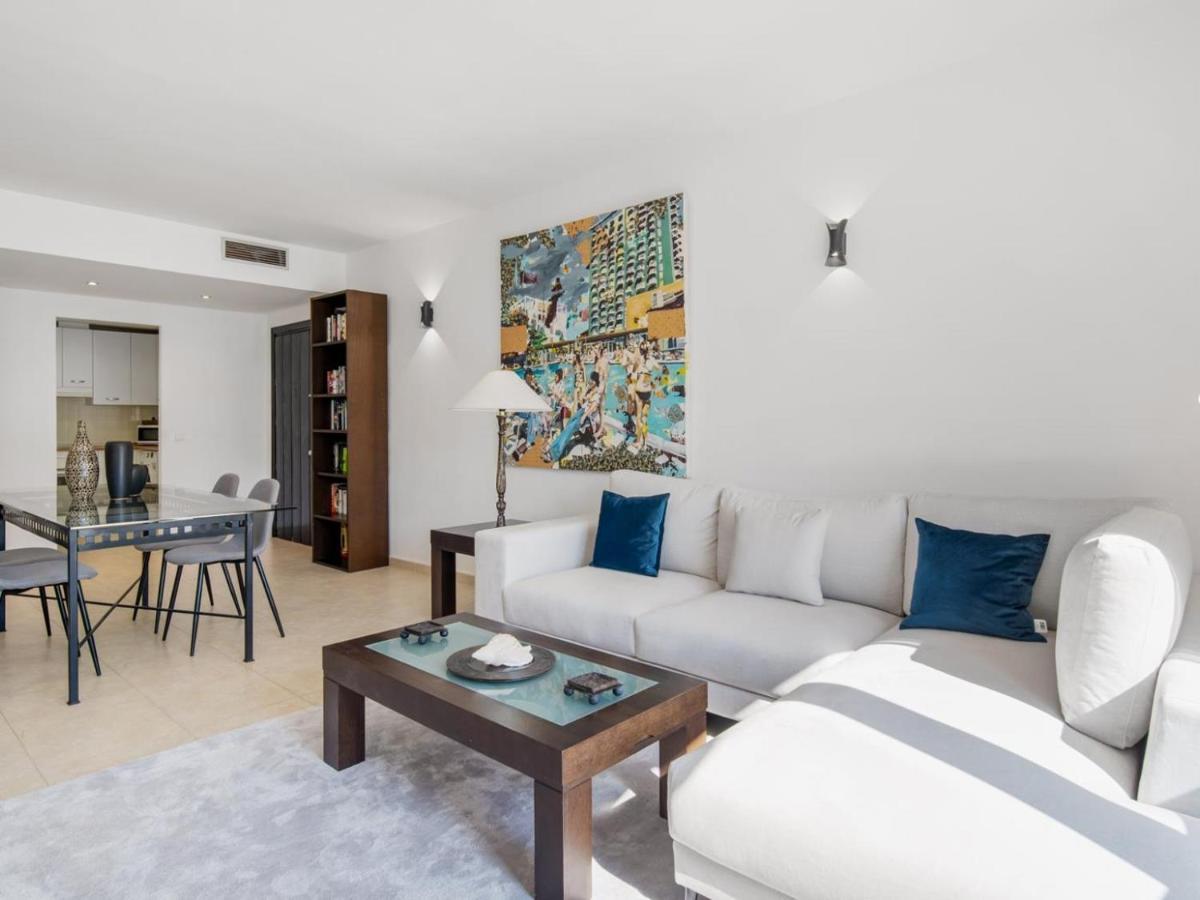 Apartamento De 2 Dormitorios En Playas Del Duque Marbellac Extérieur photo