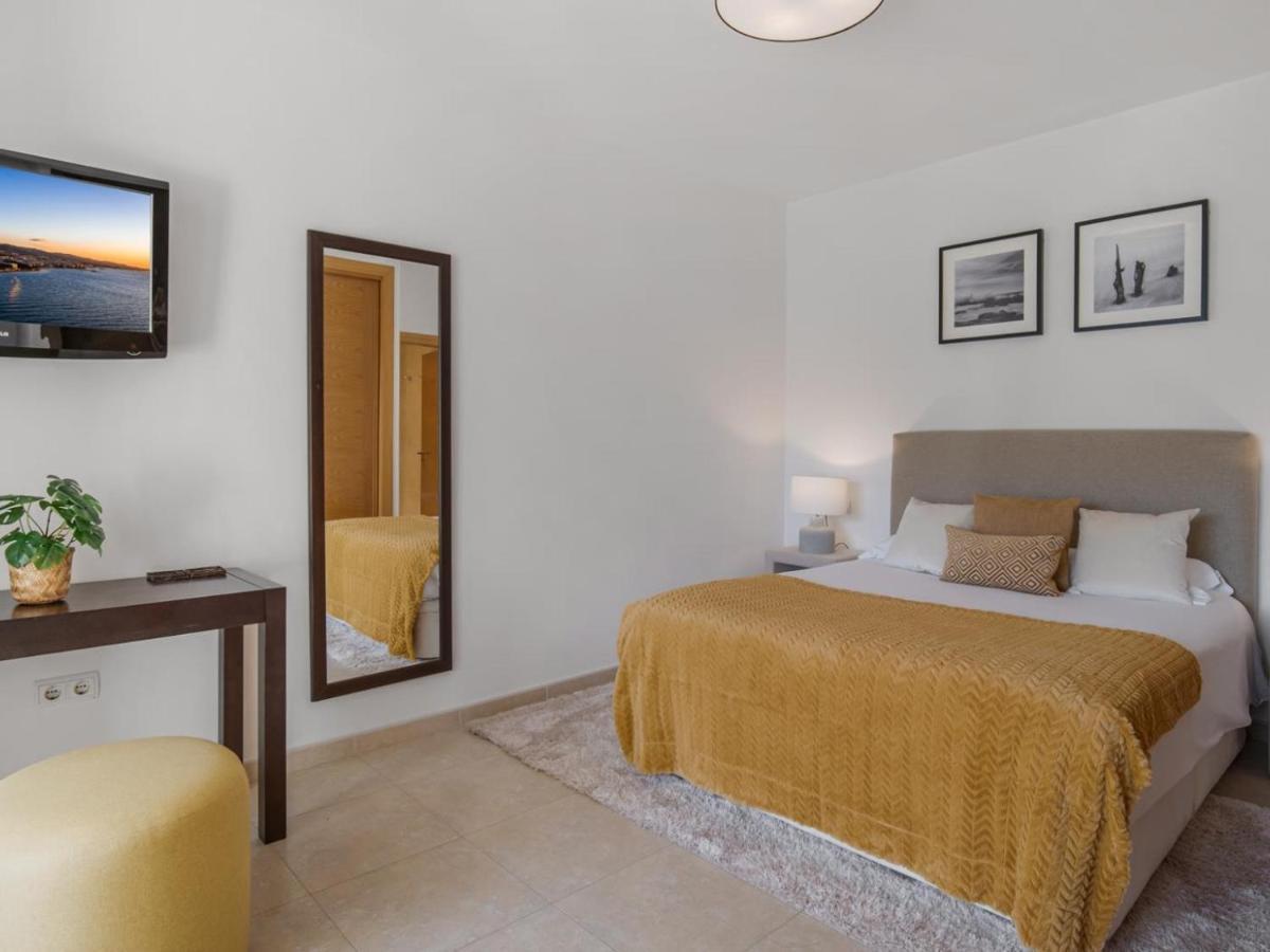 Apartamento De 2 Dormitorios En Playas Del Duque Marbellac Extérieur photo