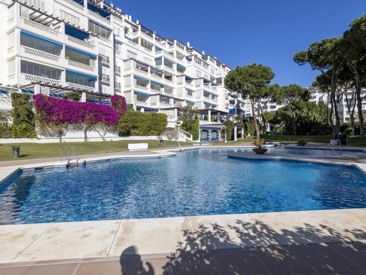 Apartamento De 2 Dormitorios En Playas Del Duque Marbellac Extérieur photo