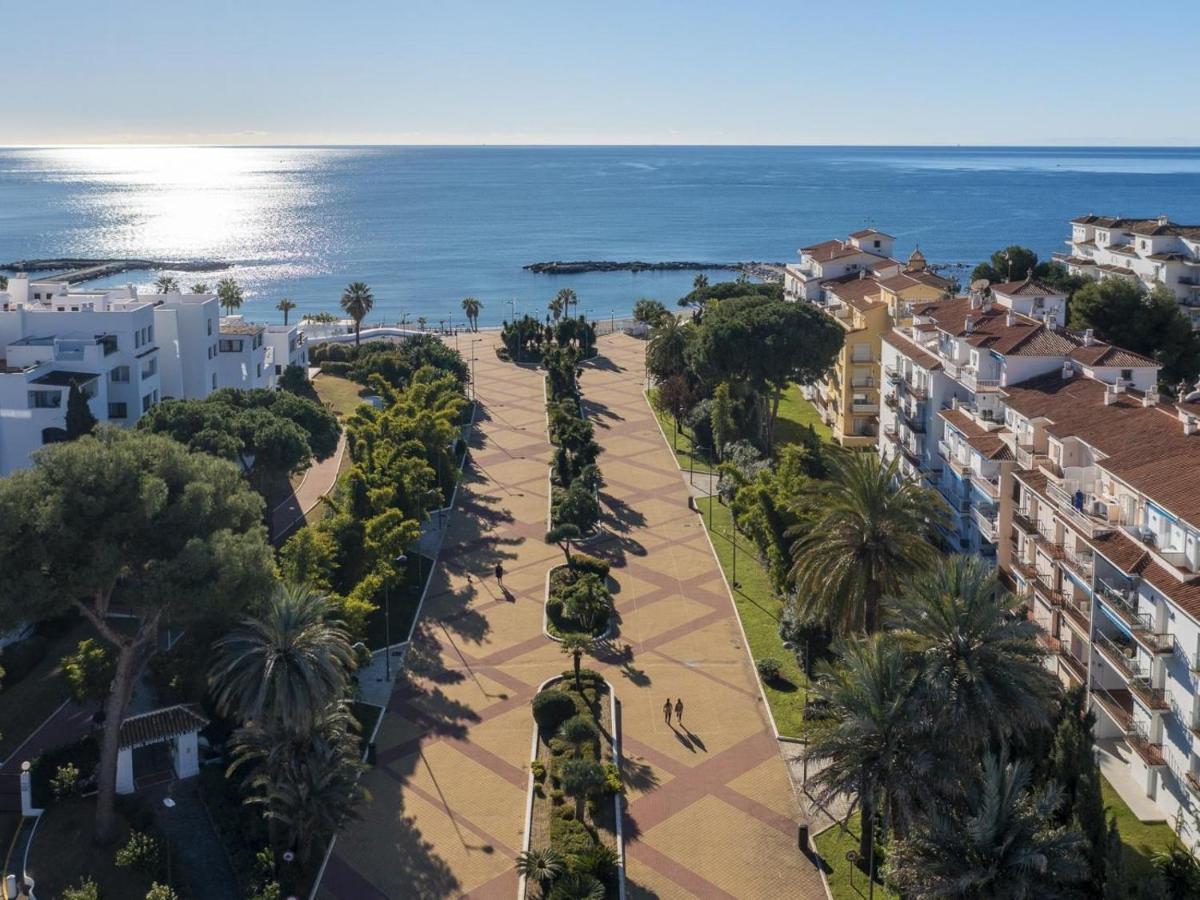Apartamento De 2 Dormitorios En Playas Del Duque Marbellac Extérieur photo