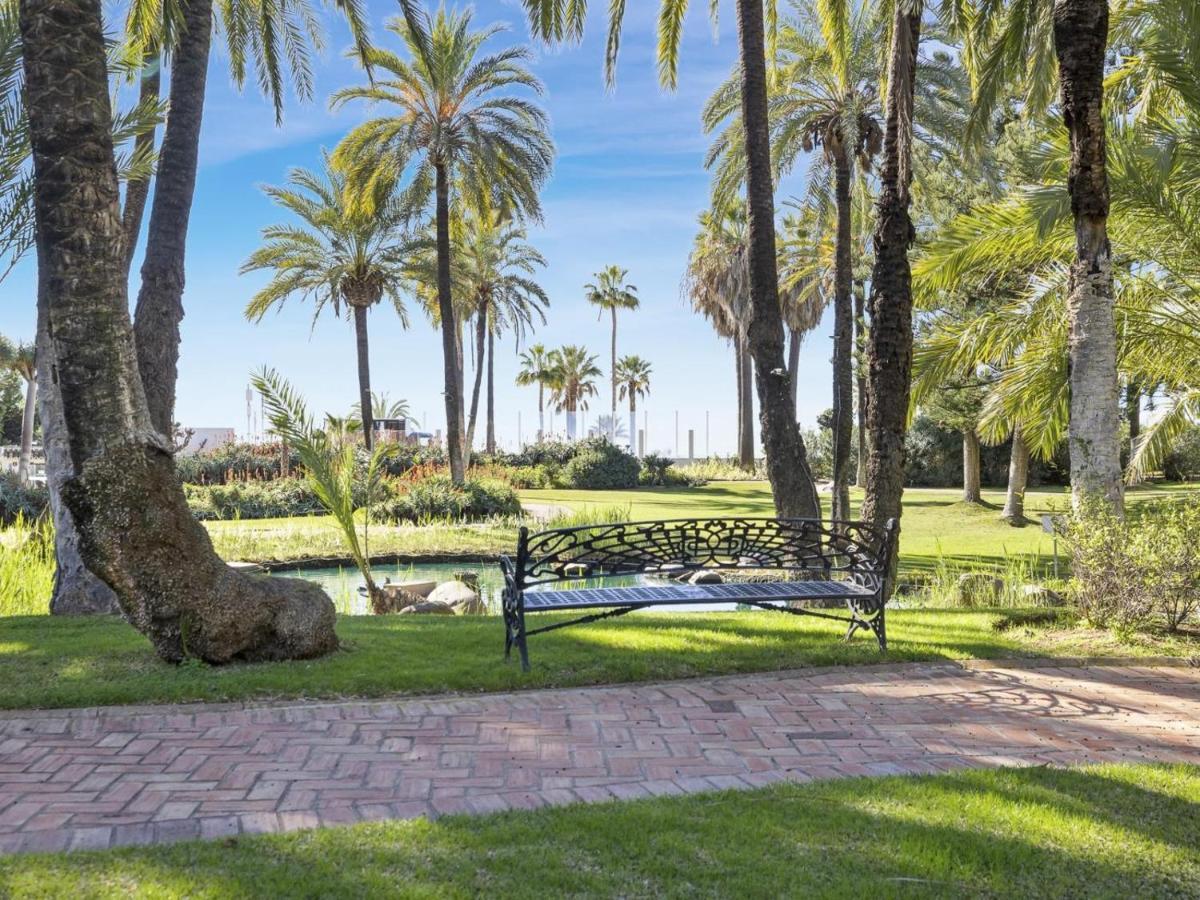 Apartamento De 2 Dormitorios En Playas Del Duque Marbellac Extérieur photo